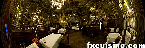 Paris je t'aime on X: The beautiful restaurant Le Train Bleu located  inside the Gare de Lyon will make you want to stare at the ceiling  throughout the entire meal. 😍 Bon