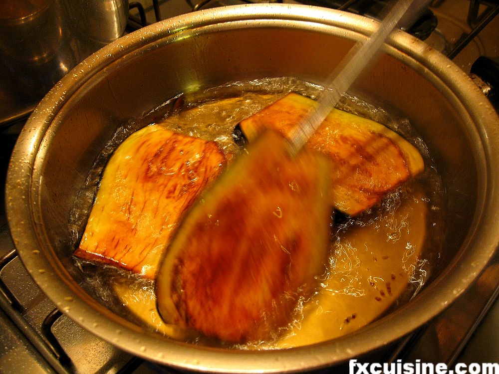 Back to article ‘<p><a href="http://fxcuisine.com/zoom-image.asp?image=http://fxcuisine.com/blogimages/italian-cuisine/eggplant-frying/frying-aubergine-eggplant-10-1000.jpg&t=%%t%%"><img src="http://fxcuisine.com/blog’