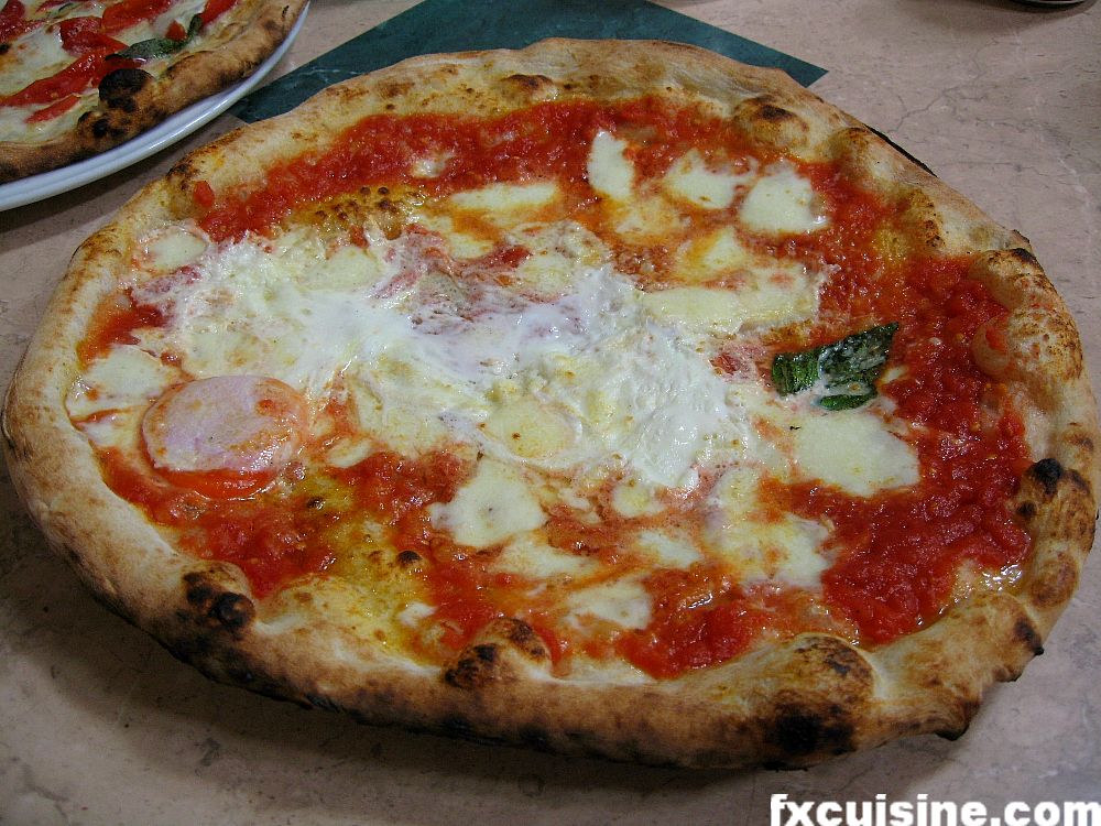 O Pizzaiolo, Pizza place