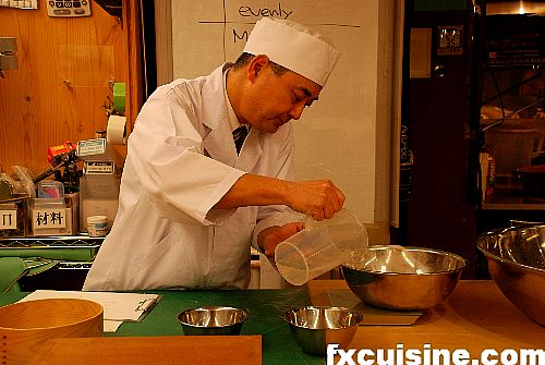 Making soba noodles