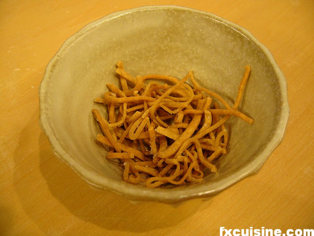 Making soba noodles