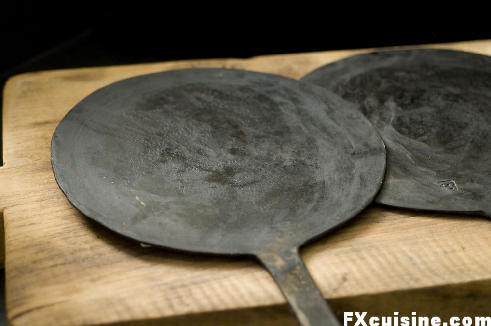 Chestnut Roasting Pan in Steel Bright