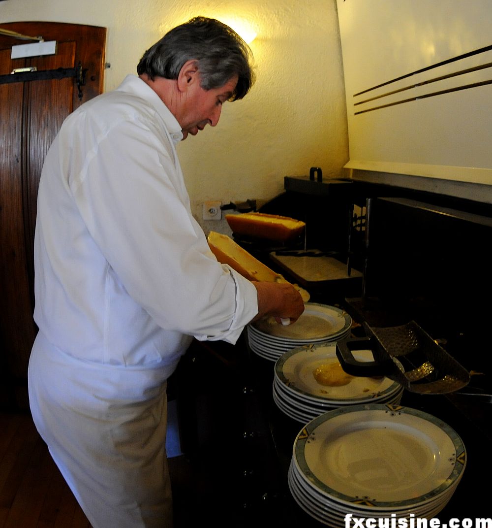 Back to article ‘<p><a href="http://fxcuisine.com/zoom-image.asp?image=http://fxcuisine.com/blogimages/swiss-cuisine/raclette/valais-raclette-08-1000.jpg&t=%%t%%"><img src="http://fxcuisine.com/blogimages/swiss-cuisin’